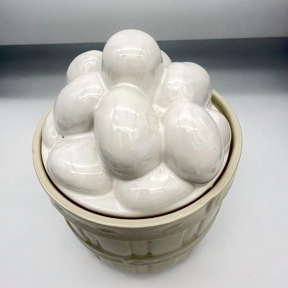 Vintage McCoy Egg Cluster Cookie Jar Ceramic Basket Base Cream